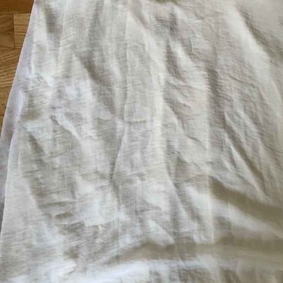 White Dress​​​​​​​​​​​ - Picture 2 of 4